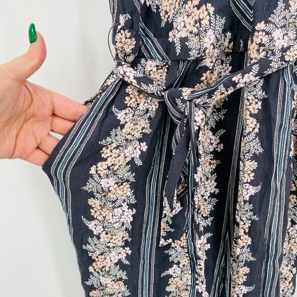 LOFT Size Small Gray Striped Floral V Neck Tie Waist Wide Leg Jumpsuit - Picture 7 of 12